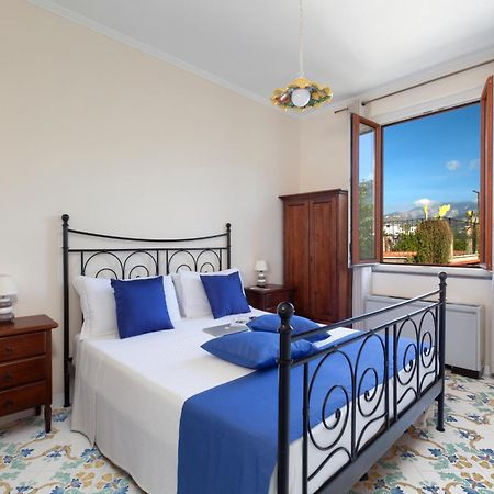 Bed and Breakfast Relais Santa Lucia Сорренто Экстерьер фото